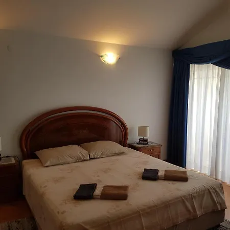 Jules Apartment